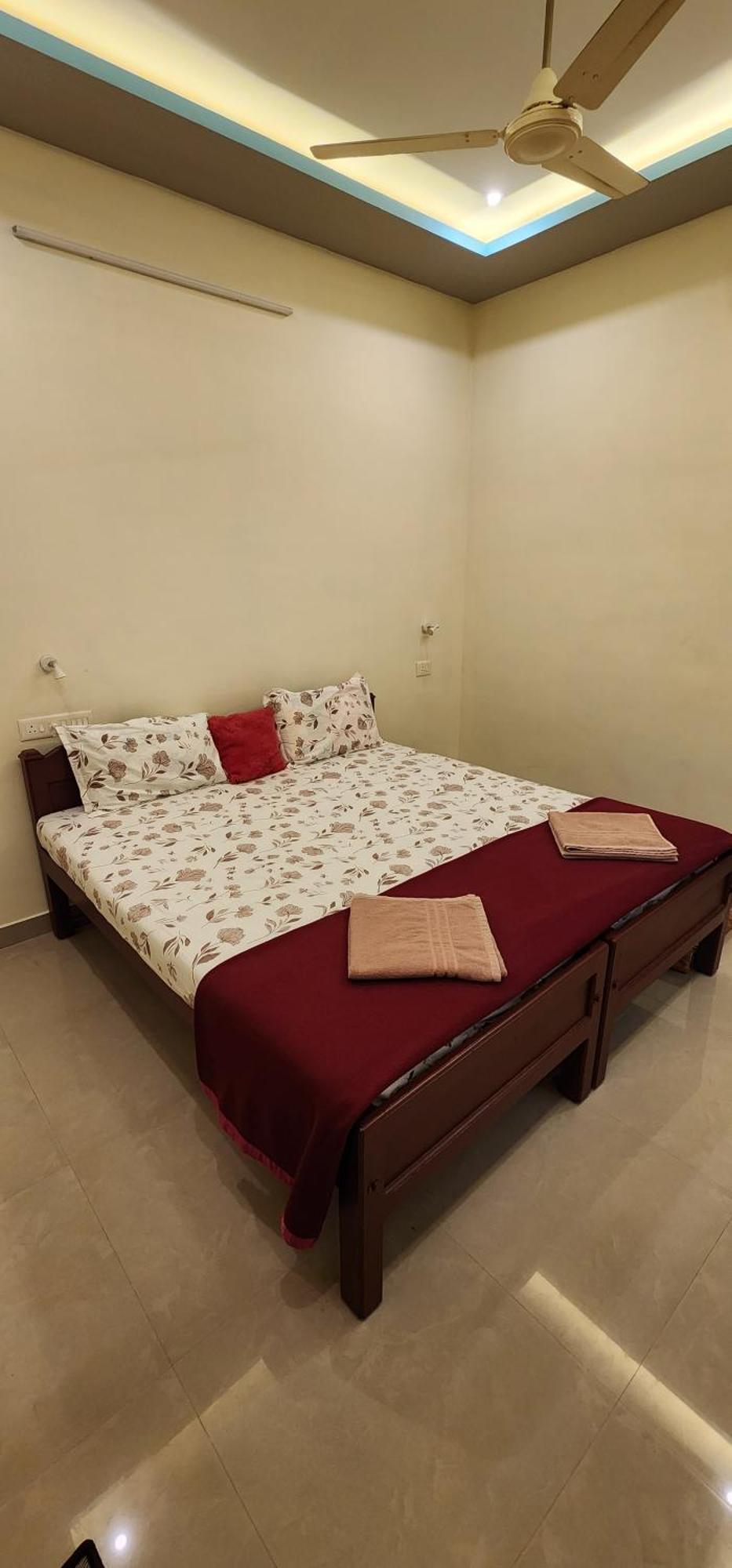 Punerjeni Homes Alappuzha ภายนอก รูปภาพ