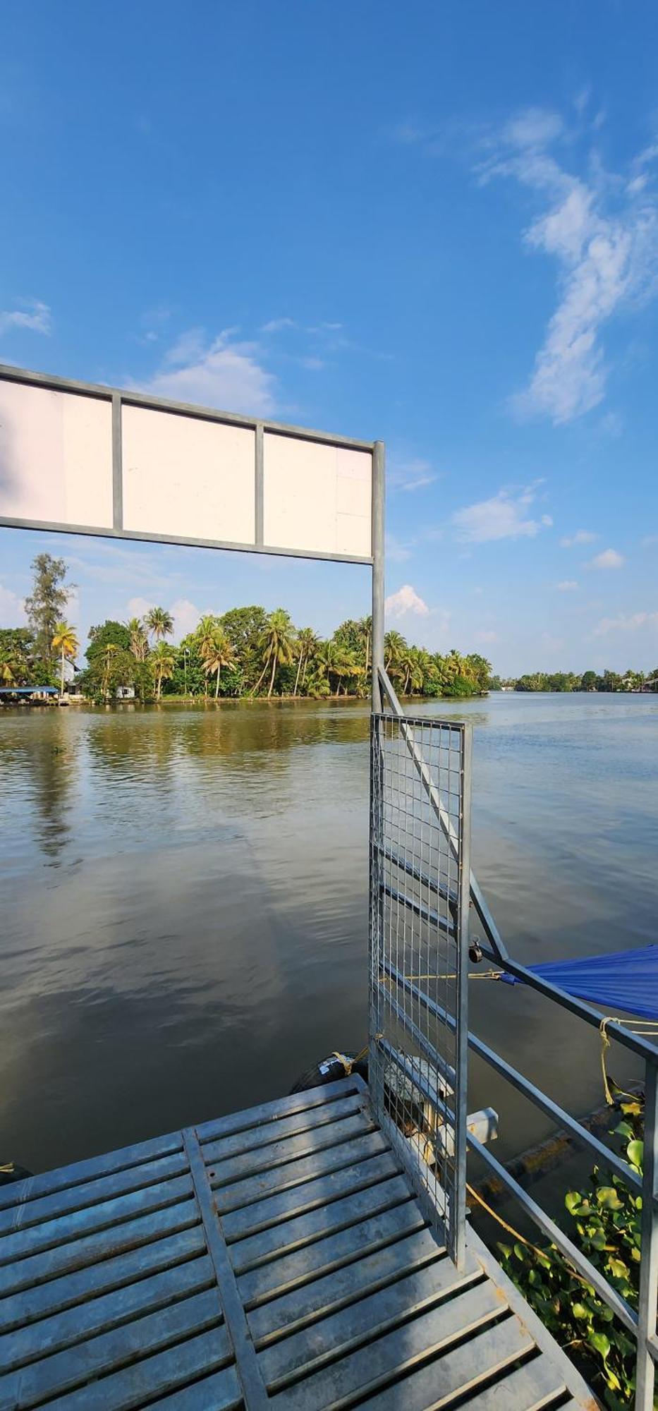 Punerjeni Homes Alappuzha ภายนอก รูปภาพ